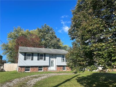 14790 Cedarwood Court, House other with 4 bedrooms, 1 bathrooms and null parking in Middlefield OH | Image 2