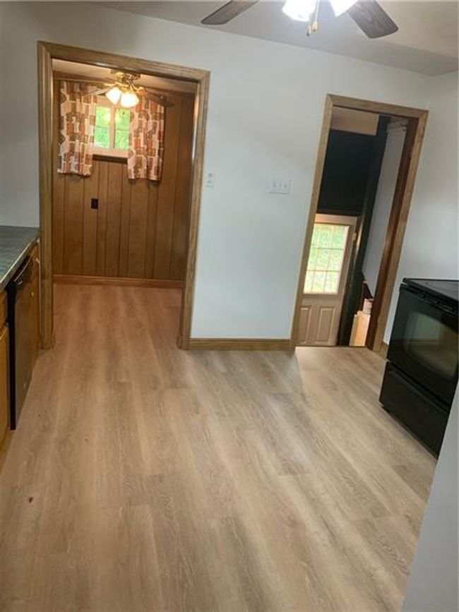 214 Duncan Ave, Sold in Ellport Borough Zoocasa