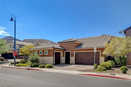 901 Gatesbridge Ave, Henderson, NV, 89012-5129 | Card Image