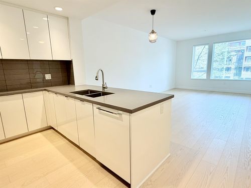 319-255 W 1st St, North Vancouver, BC, V7M3G8 | Card Image