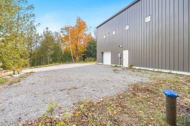 2576 Champlain Rd, House other with 1 bedrooms, 1 bathrooms and 8 parking in Tiny ON | Image 15