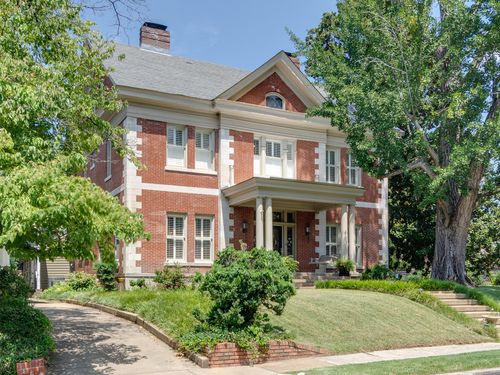 1544 Vinton Ave, Memphis, TN, 38104-4922 | Card Image