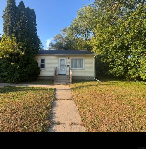 127 Quincy St, Waterloo, IA, 50703-3023 | Card Image