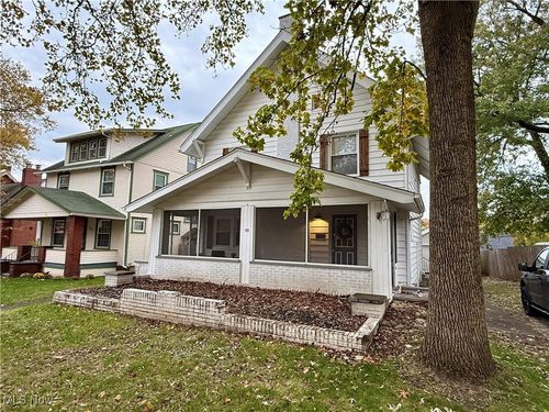 935 Ridge Rd Nw, Canton, OH, 44703-2130 | Card Image