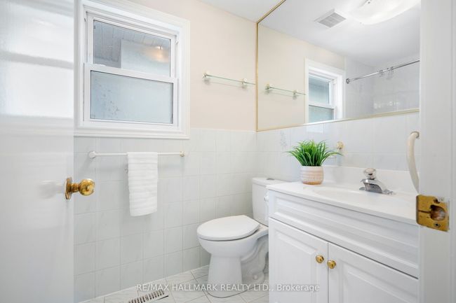 1 Winslow St, House other with 3 bedrooms, 3 bathrooms and 2 parking in Etobicoke ON | Image 21
