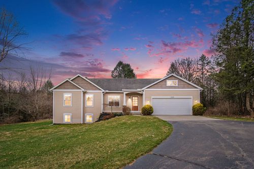 1682 House Street Ne, Belmont, MI, 49306 | Card Image