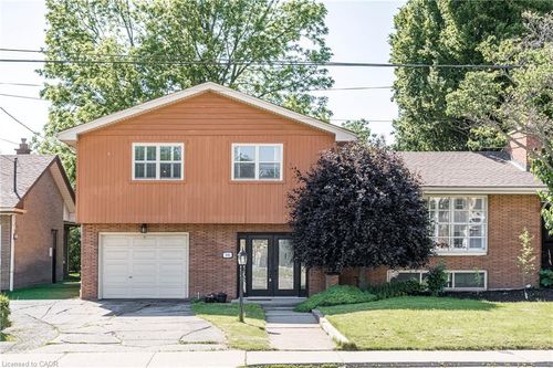 106 Cline Avenue S, Hamilton, ON, L8S1X1 | Card Image