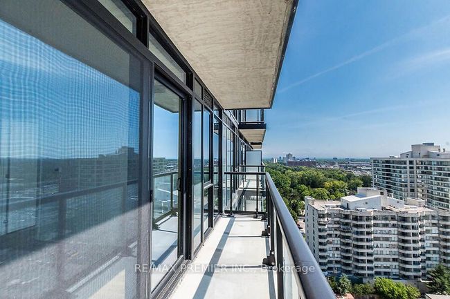 1620 - 86 Dundas St E, Condo with 2 bedrooms, 2 bathrooms and null parking in Mississauga ON | Image 19