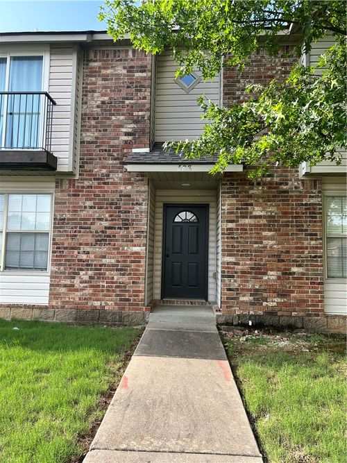 688 W Sycamore St, Fayetteville, AR, 72703-6005 | Card Image