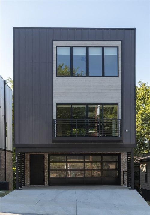 207 W Lafayette St, Fayetteville, AR, 72701-4172 | Card Image