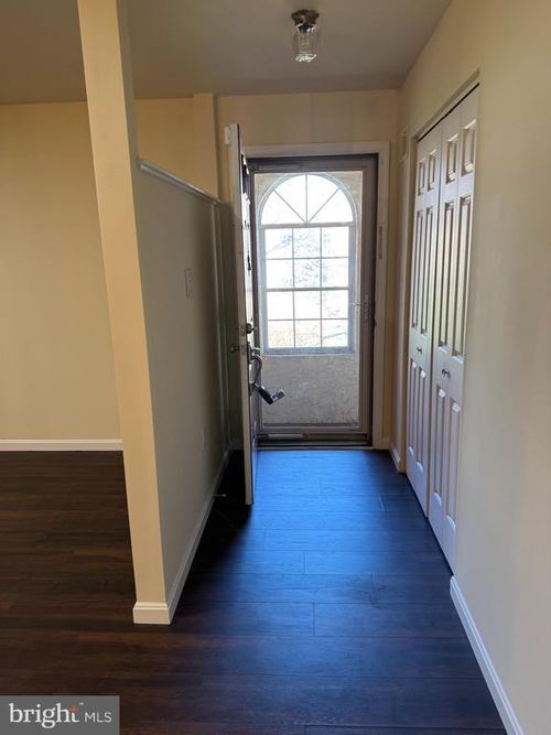 168-168 Valley Greene Cir, READING, PA, 19610-1967 | Card Image