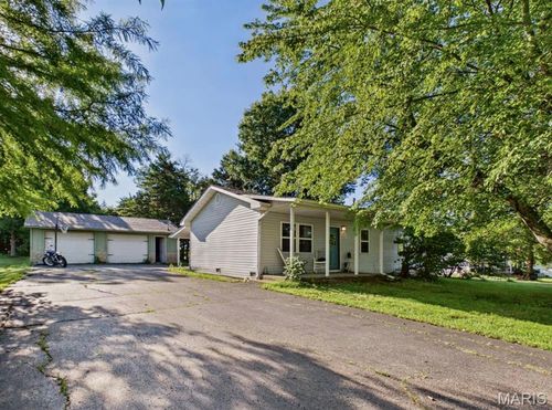 311 Harold St, Crocker, MO, 65452-8250 | Card Image