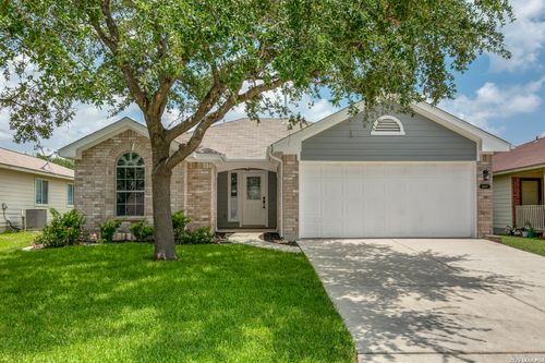 8407 Chalk Hill Cv, Converse, TX, 78109 | Card Image