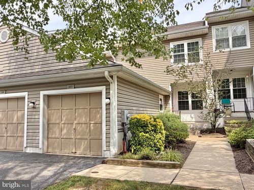 335-335 Danbury Ct, GLEN MILLS, PA, 19342-2041 | Card Image