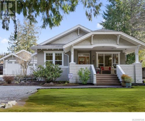 544 Hemsworth Road, Qualicum Beach, BC, V9K1B8 | Card Image