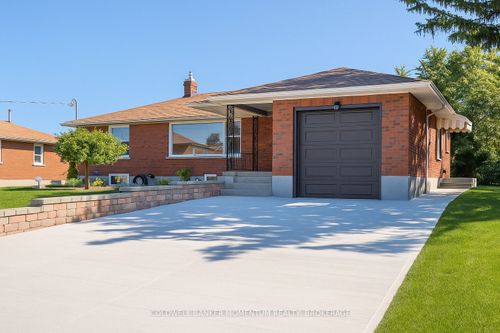 2 Foley Cres, Thorold, ON, L2V2K8 | Card Image