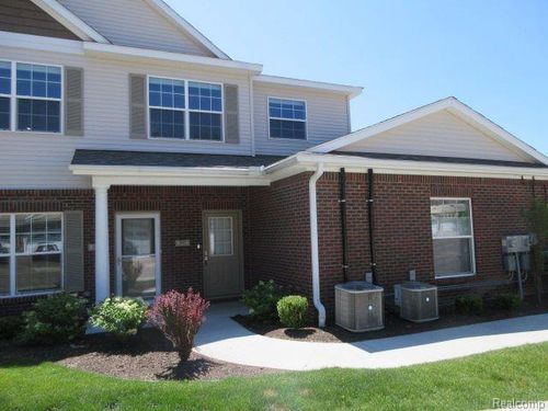 891 Watercress Ln, Fenton, MI, 48430-4175 | Card Image