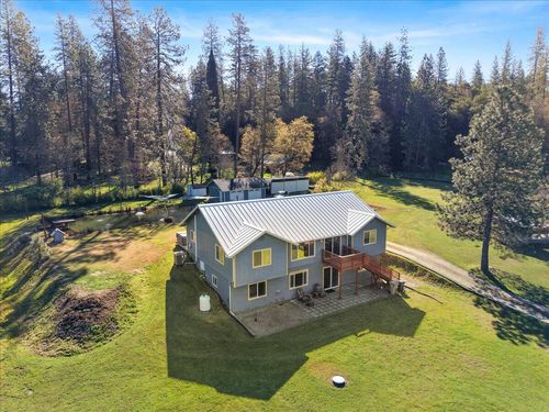649 Pleasant Valley Rd, Merlin, OR, 97532-9757 | Card Image