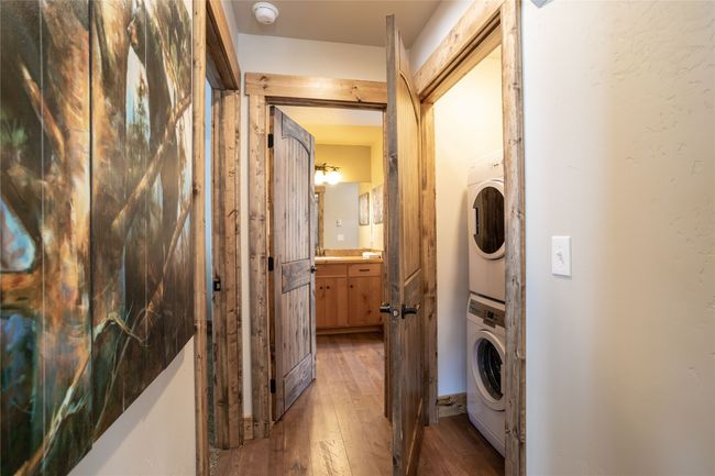 Hallway laundry area | Image 81
