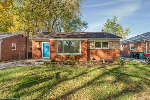 24251 Westhampton St, Oak Park, MI, 48237-4622 | Card Image