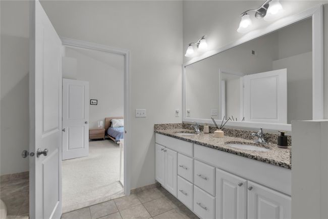 Ensuite bathroom featuring double vanity | Image 10