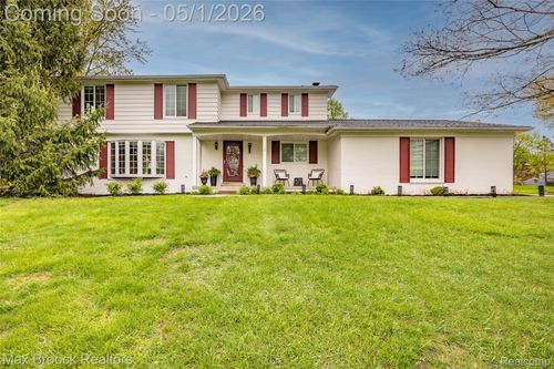 2275 Park Ridge Dr, Bloomfield Hills, MI, 48304-1484 | Card Image
