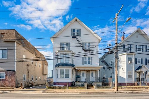 274 Lonsdale Ave, Pawtucket, RI, 02860-2750 | Card Image