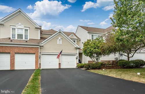 216 N Caldwell Cir, DOWNINGTOWN, PA, 19335-4942 | Card Image