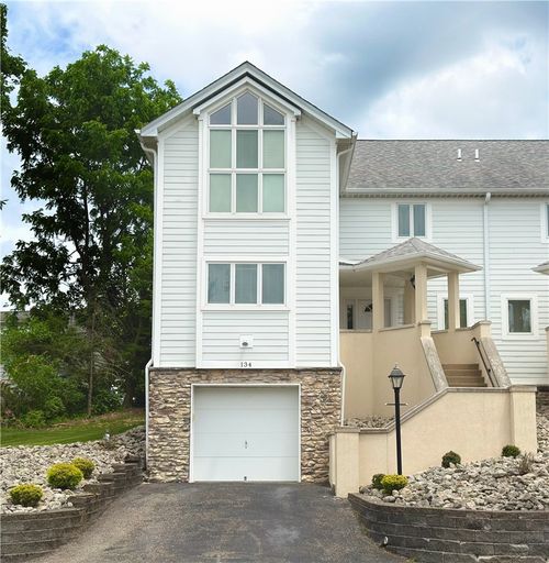 134 Saint Thomas Dr, Patterson Hts, PA, 15010-3177 | Card Image