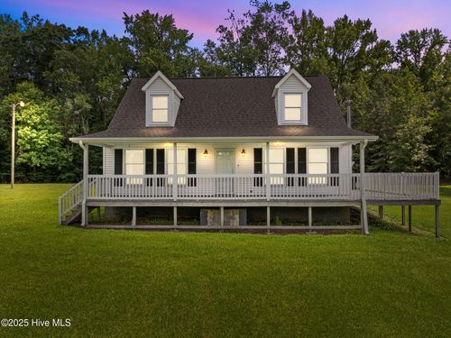 6908 Driver Ln, Grifton, NC, 28530-8557 | Card Image