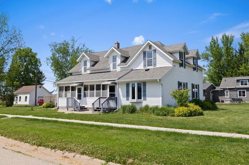 201 W Hogg St, MELROSE, WI, 54642-7210 | Card Image
