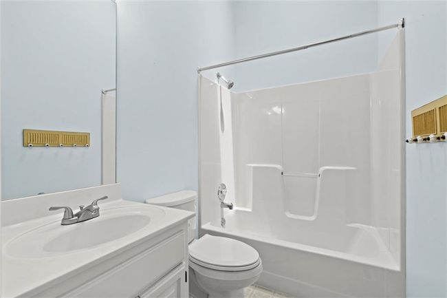 Full bath with vanity and bathtub / shower combination | Image 30