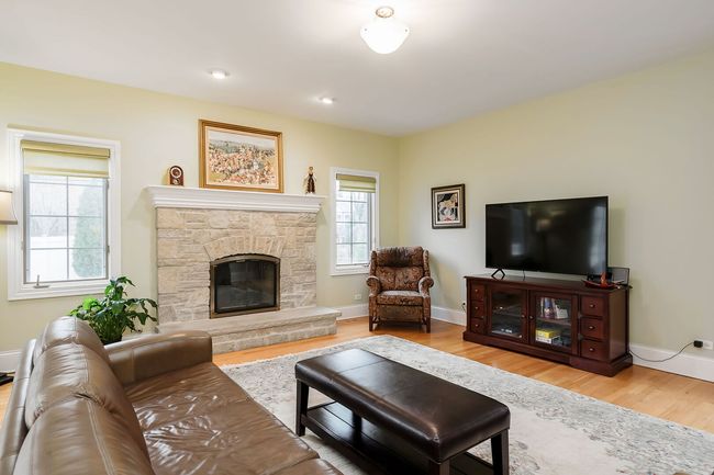 835 S Chatham Ave, House other with 4 bedrooms, 5 bathrooms and 2 parking in Elmhurst IL | Image 12