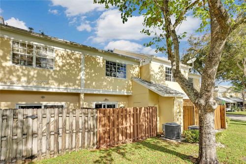 2881 Cambridge Ln, Hollywood, FL, 33026-3743 | Card Image