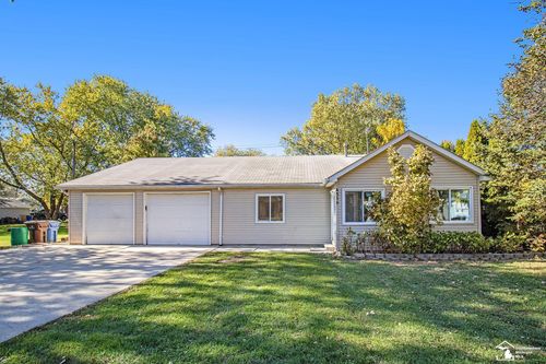 4359 Avenue D, Newport, MI, 48166-9693 | Card Image