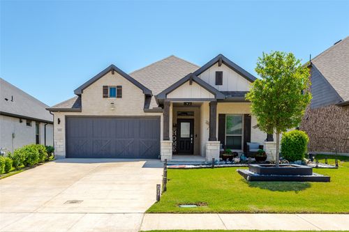 621 Hazeltine Rd, Red Oak, TX, 75154-2742 | Card Image