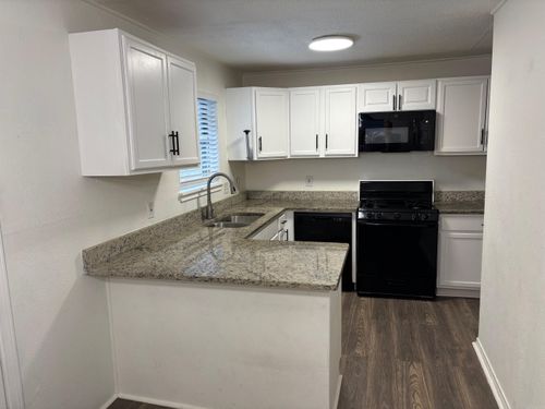 2005 Romine Rd, Little Rock, AR, 72205-6725 | Card Image