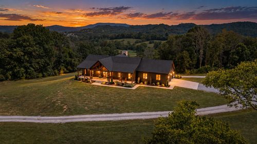 136 Big Orange Ln, Woodbury, TN, 37190-2210 | Card Image