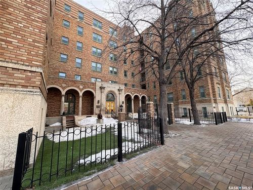 406-2305 Victoria Avenue, Regina, SK, S4P0S7 | Card Image