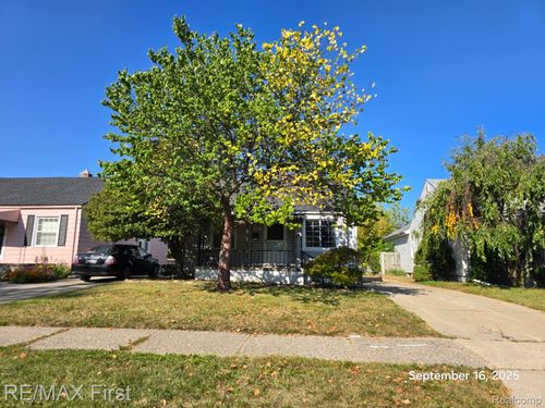 19341 Woodside St, Harper Woods, MI, 48225-2174 | Card Image