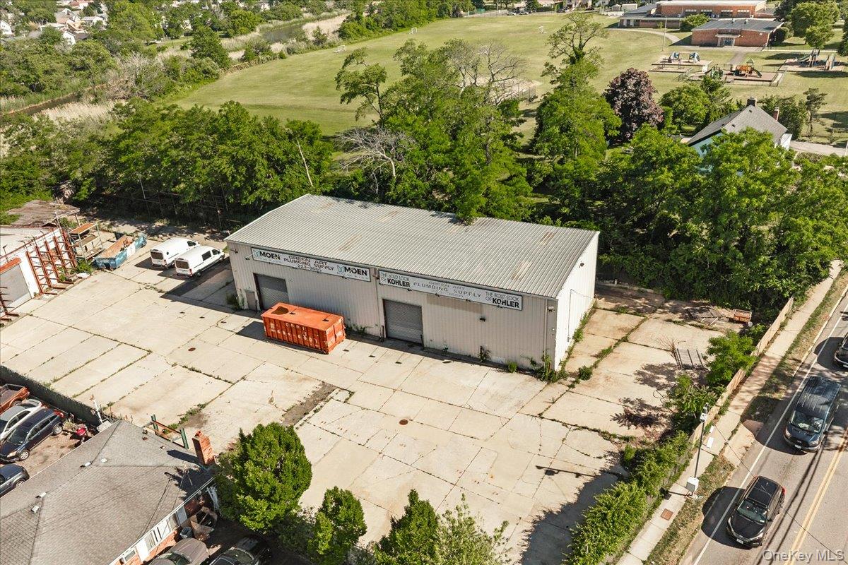 Commercial Sale in Hempstead