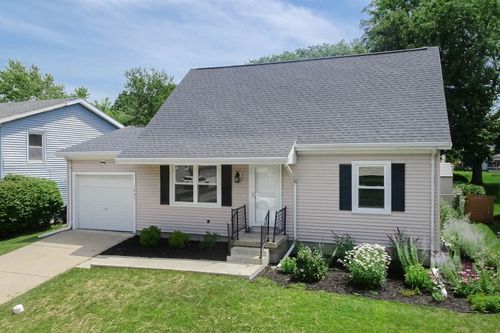 1407 Ridgeport Ave, Bloomington, IL, 61704-2335 | Card Image
