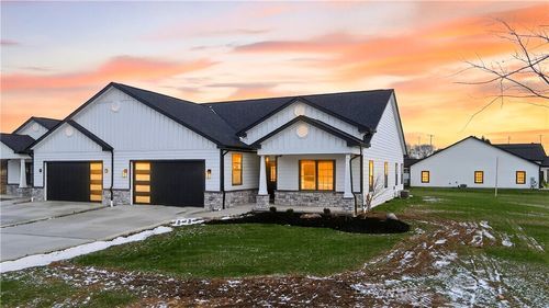 115-1167 Valley Club Dr, Irwin, PA, 15642-9430 | Card Image