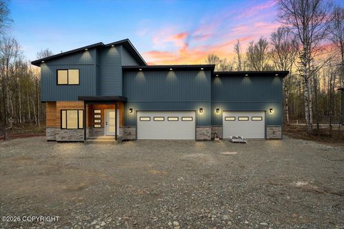 7404 N Paw St, Wasilla, AK, 99654 | Card Image