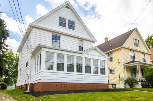 1047 Hawthorne Street, Youngstown, OH, 44502 | Card Image