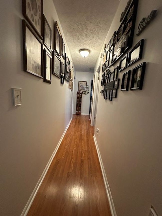 625 Robin St, House other with 3 bedrooms, 3 bathrooms and 2 parking in Bluefield VA | Image 13