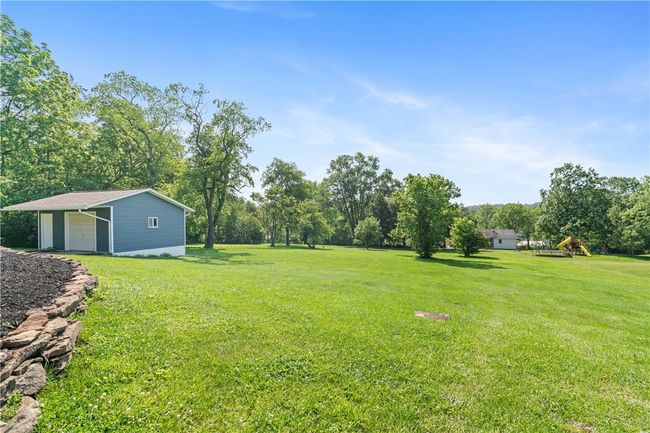 160 Sonnie Dr, House other with 3 bedrooms, 2 bathrooms and 6 parking in Crabtree PA | Image 31