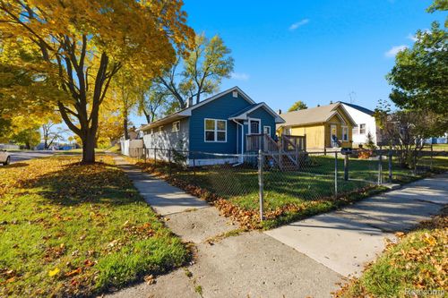 925 Kenilworth Ave, Pontiac, MI, 48340-3109 | Card Image