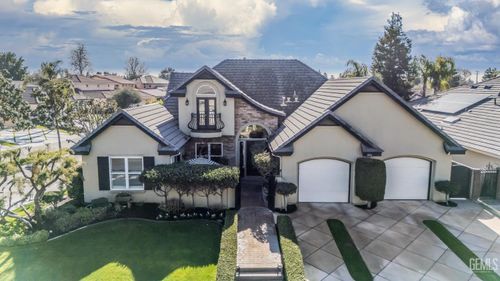 11201 Moorgate St, Bakersfield, CA, 93311-2969 | Card Image