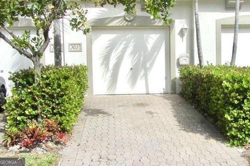 3021 Laurel Ridge Cir, Riviera Beach, FL, 33404-1838 | Card Image